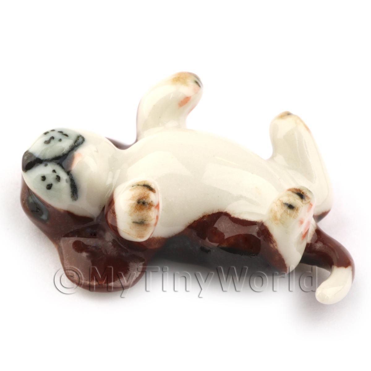 Dolls House Miniature Ceramic Sprawled Beagle Puppy 