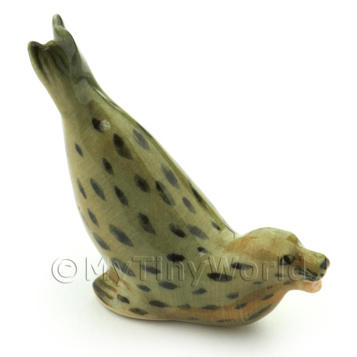 Dollhouse miniature animals on sale