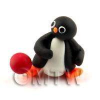 1/12th scale - Dolls House Miniature Fun Penguin Figurine (8)