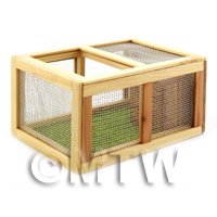 Dolls House Miniature Wooden Guniea Pig / Rabbit Hutch