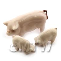 Dolls House Miniature Ceramic Pig With Two Piglets