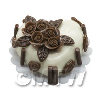 Miniature White Heart Cake With Chocolate Roses