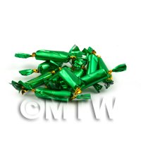 Dolls House Miniature Set Of 10 Green Christmas Crackers