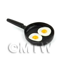 Dolls House Miniature 2 Eggs Frying in a Frying Pan 