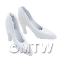 Dolls House Miniature White High Heeled Shoes 