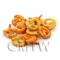 Dolls House Miniature Small Plain Pretzel 