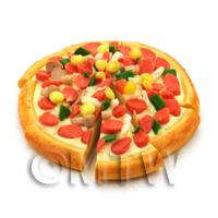 Dolls House Miniature Sliced Sausage, Mushroom And Sweetcorn Pizza