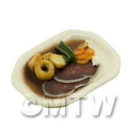 Dolls House Miniature Roast Beef, Potatoes and Veg with Gravy