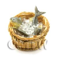4 Dolls House Miniature Fish With Ice In A Basket (FSHB01)