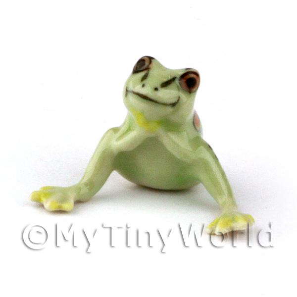 1/12 Scale Dolls House Miniatures  | Miniature Ceramic Green Frog Comical Pose 4