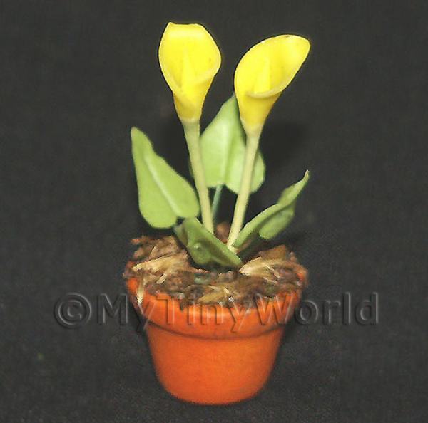 1/12 Scale Dolls House Miniatures  | Dolls House Miniature Potted Yellow Opening Cala Lilly