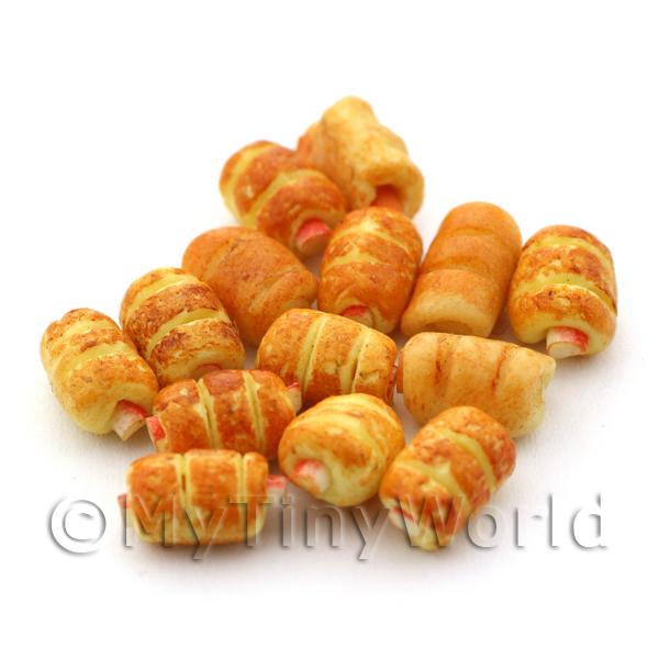 1/12 Scale Dolls House Miniatures  | Dolls House Miniature Mini Puff Pastry Sausage Roll 