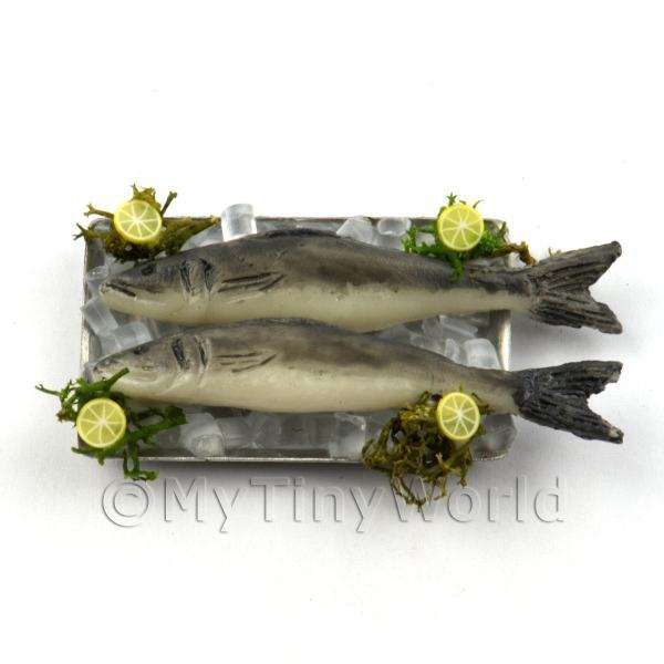 1/12 Scale Dolls House Miniatures  | 2 Dolls House Miniature Grey and White Fish  (FSHT10)