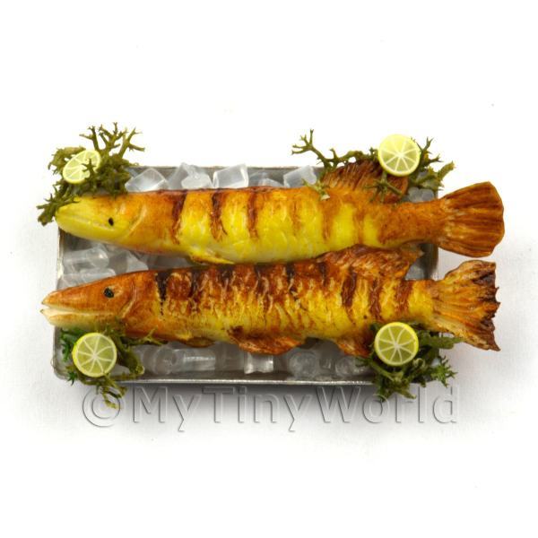 1/12 Scale Dolls House Miniatures  | 2 Dolls House Miniature Yellow Striped Fish  (FSHT11)