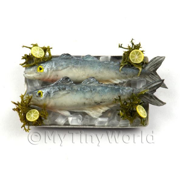1/12 Scale Dolls House Miniatures  | 2 Dolls House Miniature Silver and Blue Fish On A Tray 