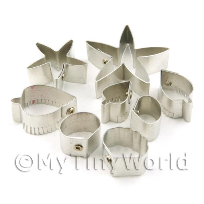 Set of 8 Medium Metal Rose Sugar Craft Cutters