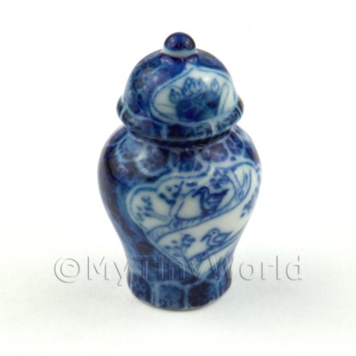 Dolls House Miniature Dynasty vase