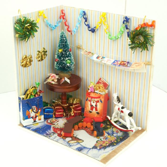 Dolls House Miniature Christmas room scene