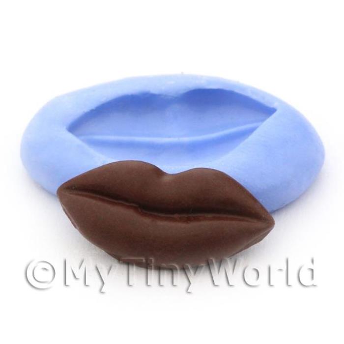 Dolls House Miniature Chocolate Lips Cake Base Reusable Silicone Mould
