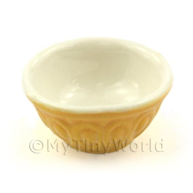 Medium size Old Style 2 Colour Mixing Bowl